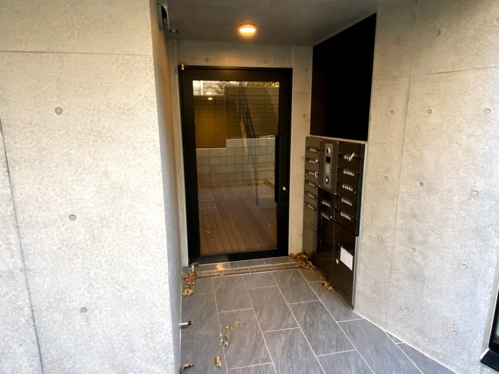sou-oookayama-entrance